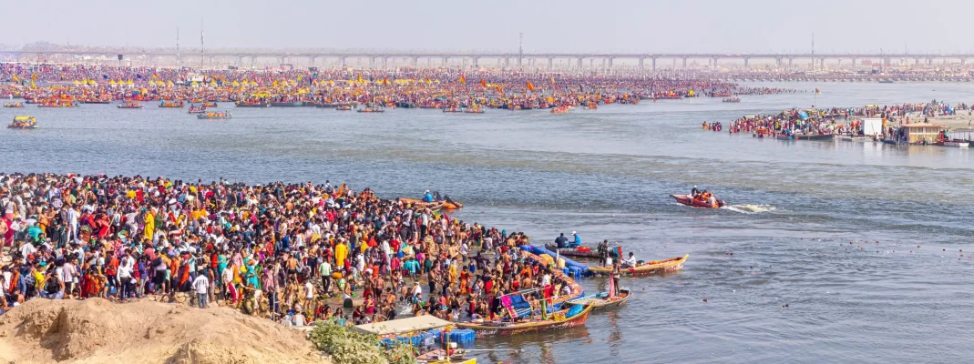 Taxi from Lucknow to Prayagraj